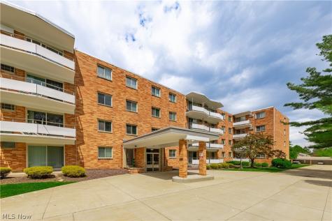 521 Tollis Parkway Broadview Heights OH 44147