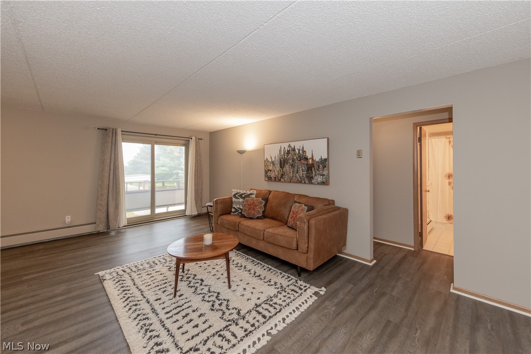 521 Tollis Parkway Broadview Heights OH 44147
