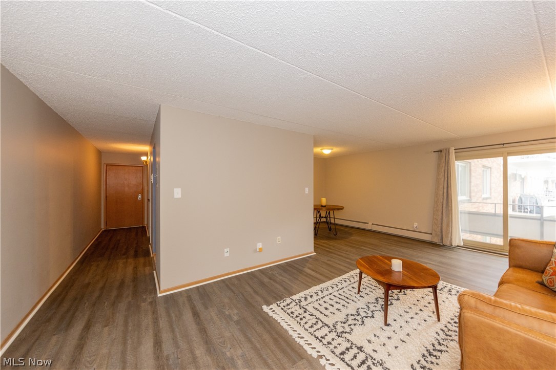 521 Tollis Parkway Broadview Heights OH 44147