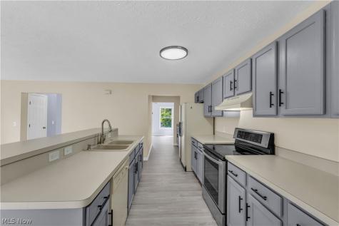1965 E 83rd Street Cleveland OH 44103