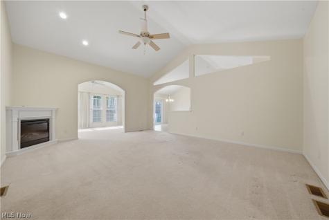 635 Durkin Way SW North Canton OH 44720