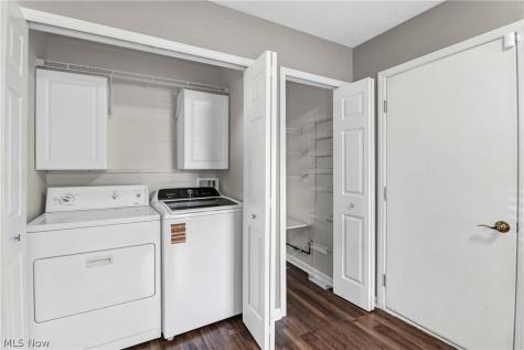 6744 Asterhurst Trace Middleburg Heights OH 44130