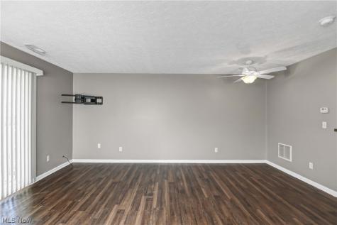 6744 Asterhurst Trace Middleburg Heights OH 44130