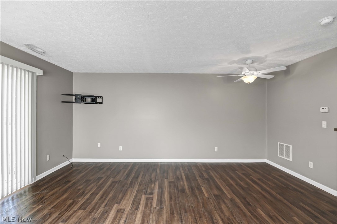 6744 Asterhurst Trace Middleburg Heights OH 44130