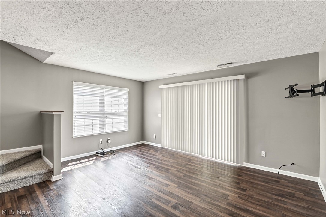 6744 Asterhurst Trace Middleburg Heights OH 44130