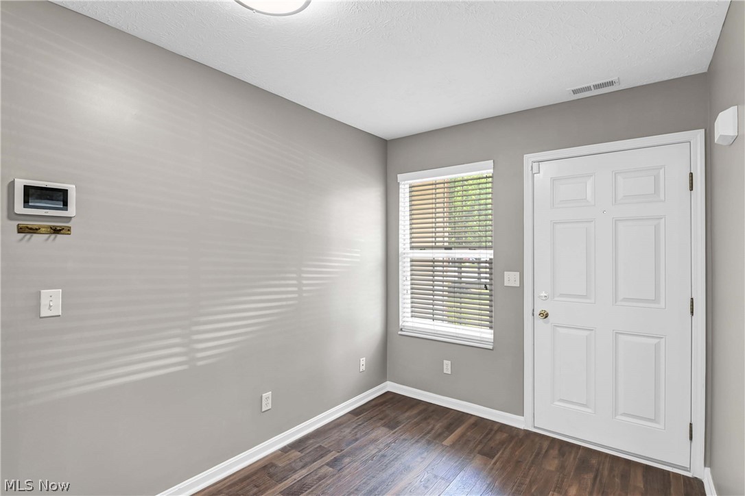 6744 Asterhurst Trace Middleburg Heights OH 44130