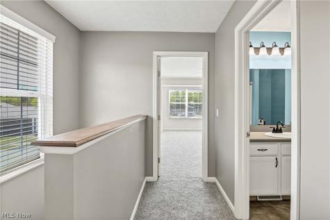 6744 Asterhurst Trace Middleburg Heights OH 44130