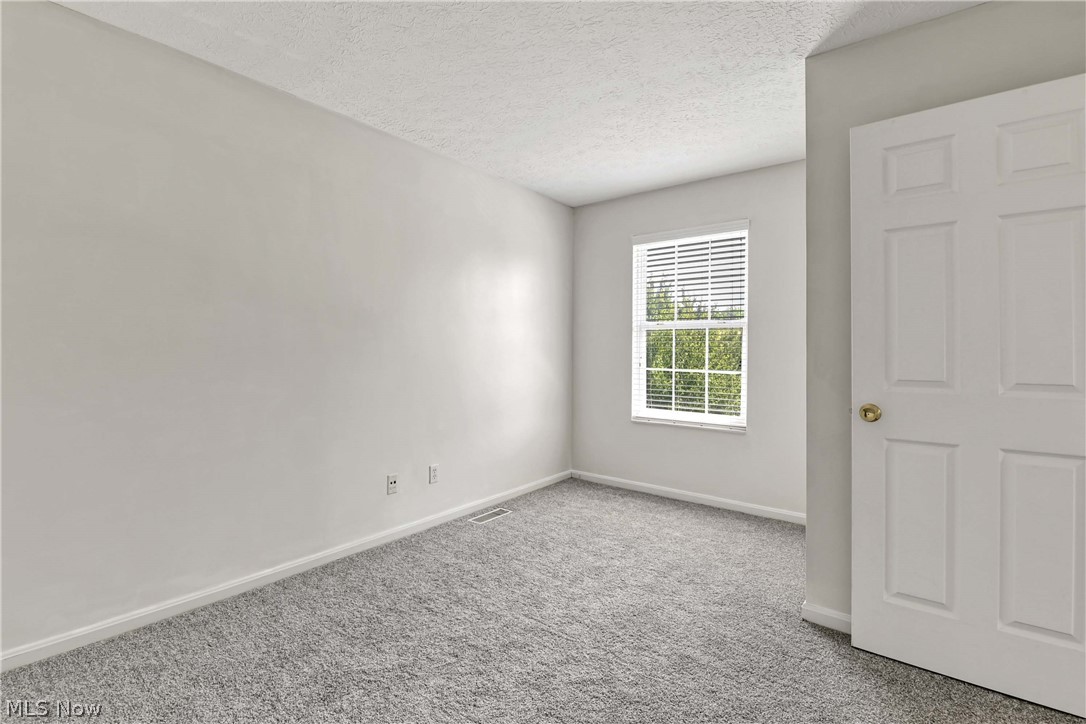 6744 Asterhurst Trace Middleburg Heights OH 44130