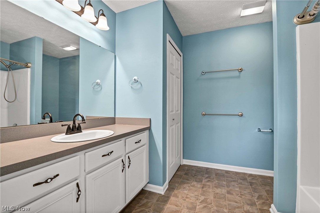 6744 Asterhurst Trace Middleburg Heights OH 44130