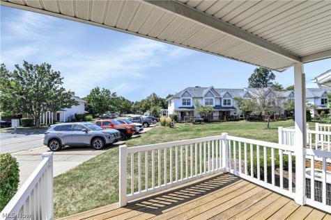 6744 Asterhurst Trace Middleburg Heights OH 44130