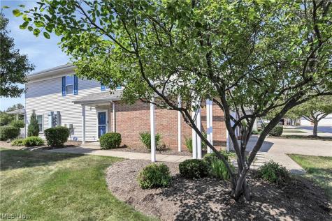6744 Asterhurst Trace Middleburg Heights OH 44130