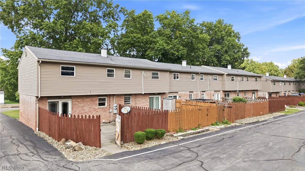 4235 New Road Austintown OH 44515