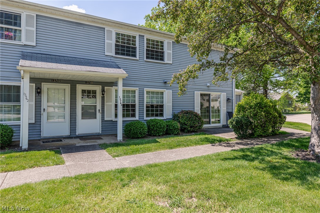 13748 Oakbrook Drive North Royalton OH 44133