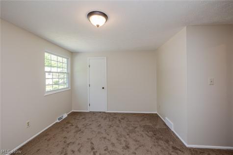 13748 Oakbrook Drive North Royalton OH 44133