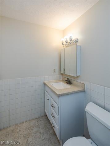 13748 Oakbrook Drive North Royalton OH 44133