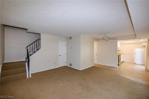 13748 Oakbrook Drive North Royalton OH 44133