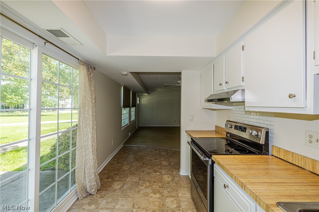 13748 Oakbrook Drive North Royalton OH 44133