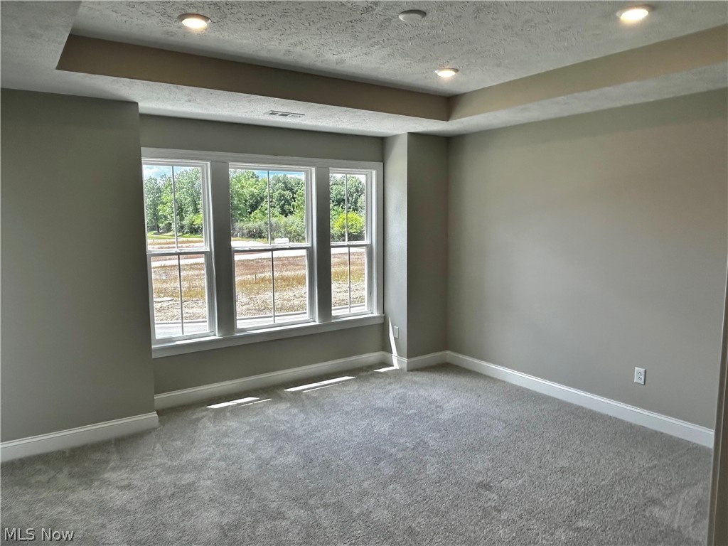 18 Paige Lane Hudson OH 44236