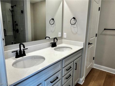 18 Paige Lane Hudson OH 44236