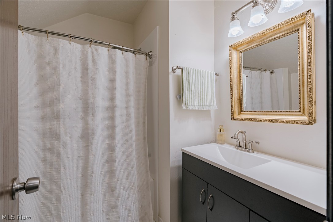 275 Solon Road Chagrin Falls OH 44022