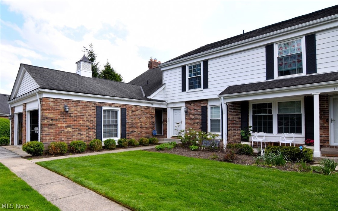Moreland Hills OH, 34100 Chagrin Boulevard, Unit 1101