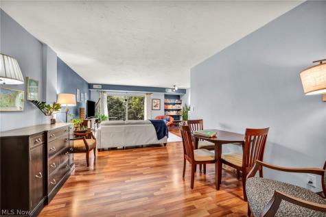 15555 Hilliard Road Lakewood OH 44107