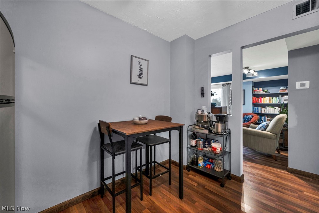 15555 Hilliard Road Lakewood OH 44107
