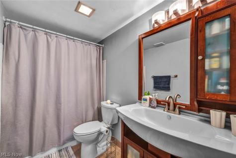 15555 Hilliard Road Lakewood OH 44107