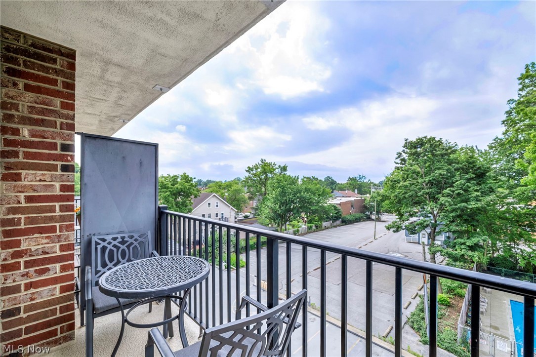 15555 Hilliard Road Lakewood OH 44107