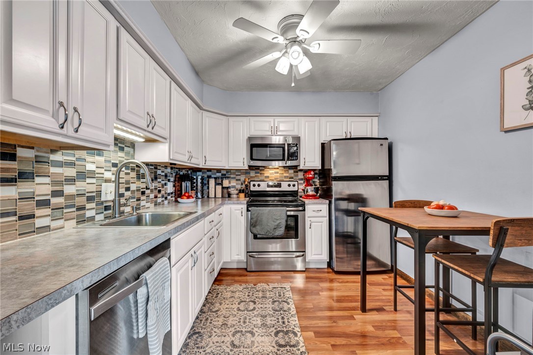 15555 Hilliard Road Lakewood OH 44107