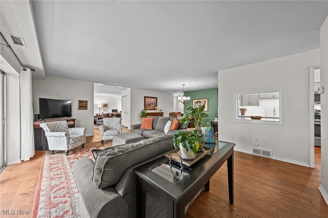 2112 Acacia Park Drive Lyndhurst OH 44124