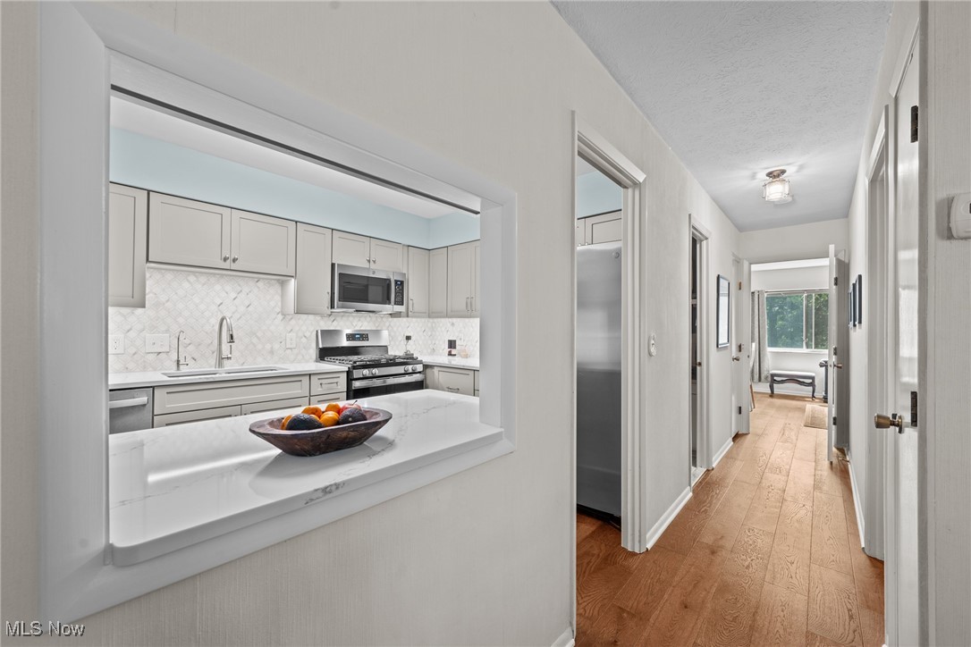 2112 Acacia Park Drive Lyndhurst OH 44124