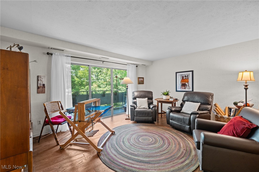 2112 Acacia Park Drive Lyndhurst OH 44124