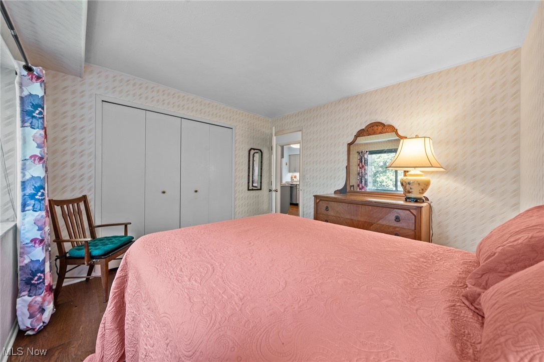 2112 Acacia Park Drive Lyndhurst OH 44124