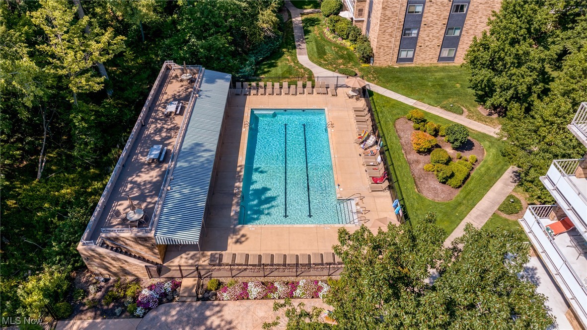 2112 Acacia Park Drive Lyndhurst OH 44124