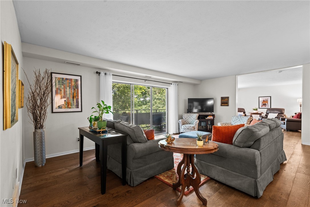 2112 Acacia Park Drive Lyndhurst OH 44124