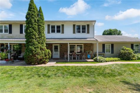 3954 Townhouse Lane Uniontown OH 44685