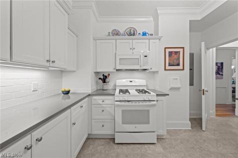 13605 Shaker Boulevard Cleveland OH 44120