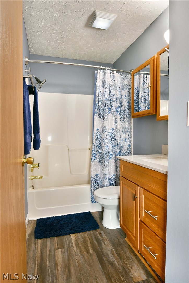 3254 Deer Trail Cortland OH 44410
