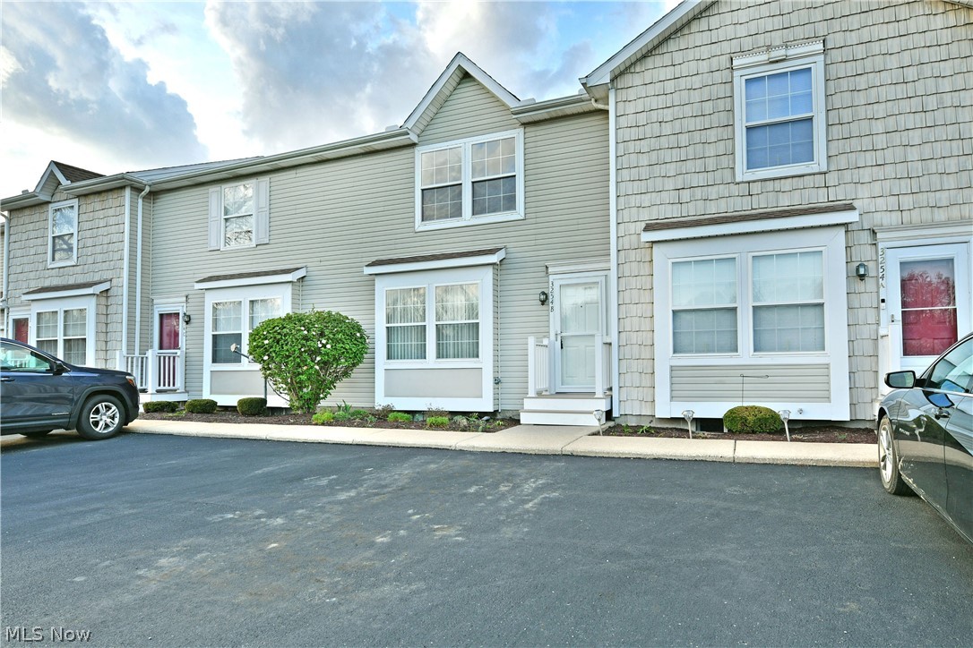 3254 Deer Trail Cortland OH 44410