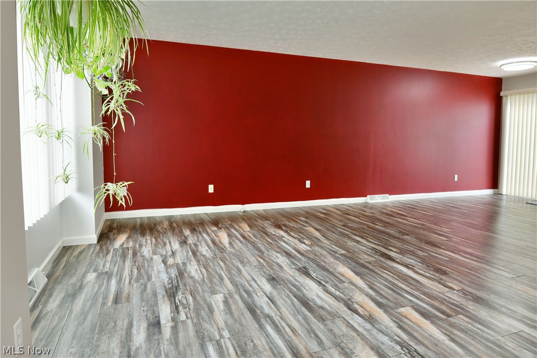 3254 Deer Trail Cortland OH 44410