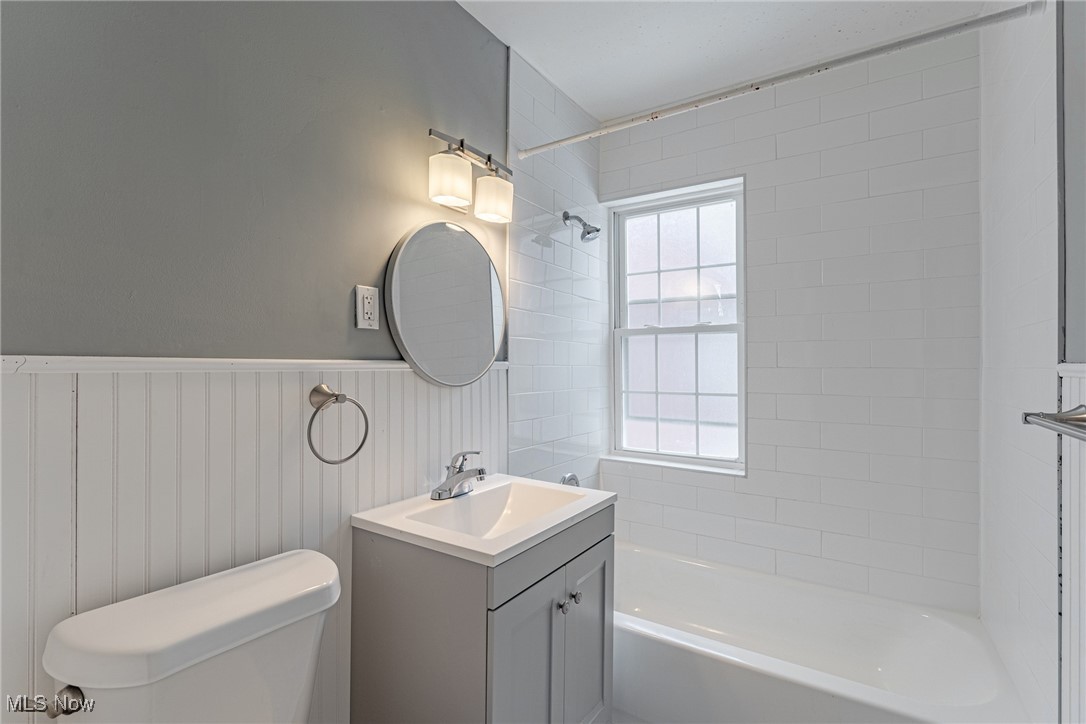3271 Warrensville Center Road Shaker Heights OH 44122