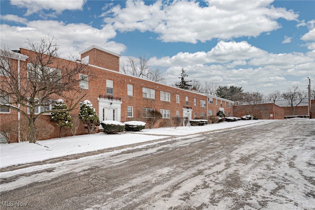3271 Warrensville Center Road Shaker Heights OH 44122