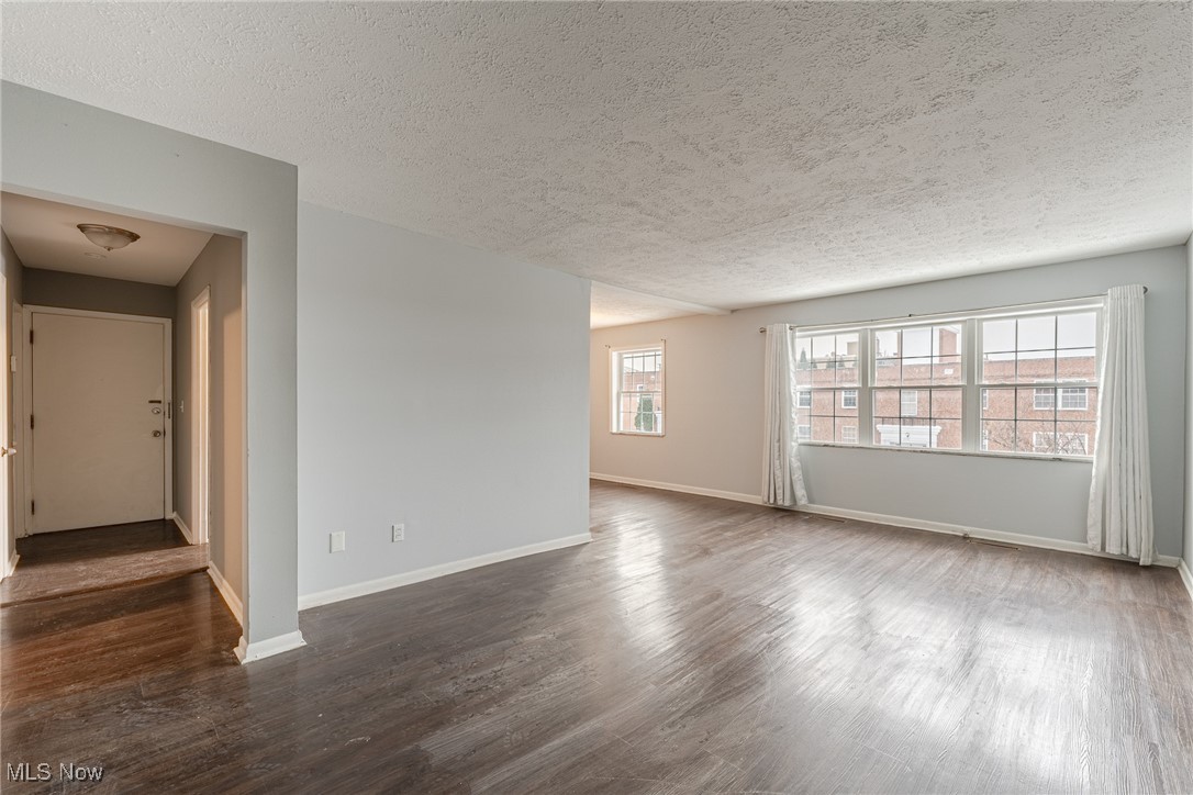 3271 Warrensville Center Road Shaker Heights OH 44122