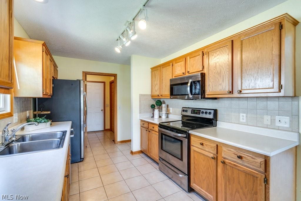 1488 Waters Edge Drive Akron OH 44313