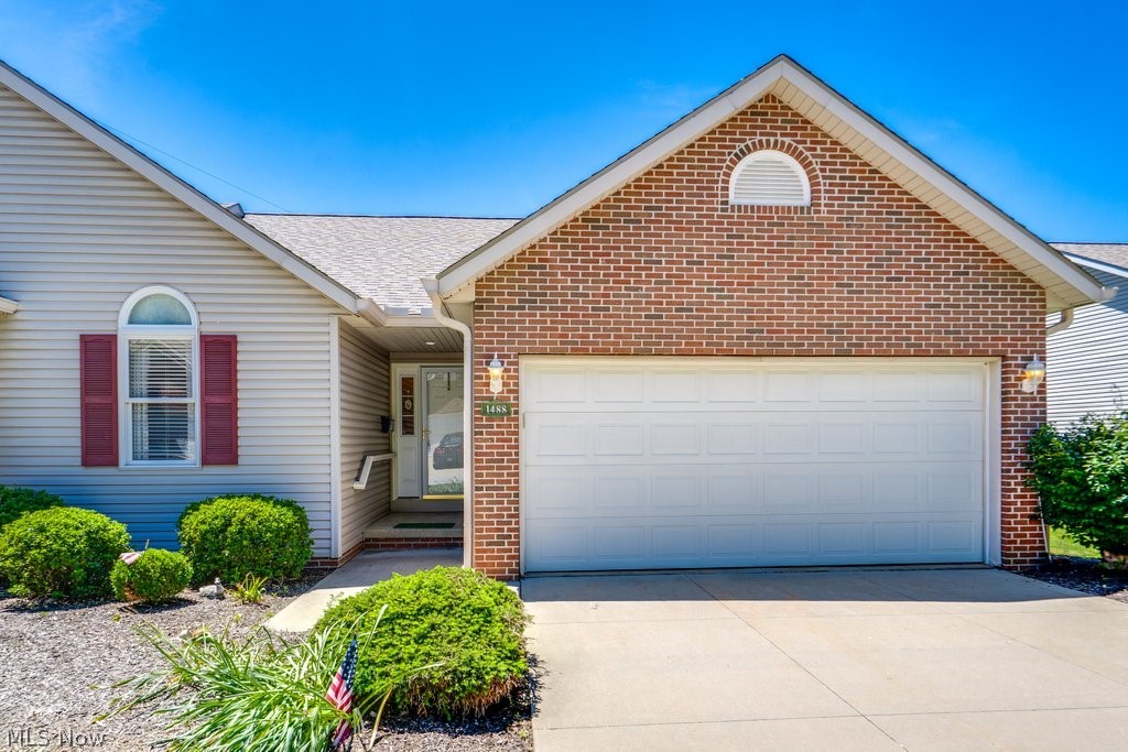 1488 Waters Edge Drive Akron OH 44313