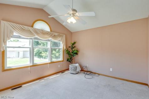 1488 Waters Edge Drive Akron OH 44313