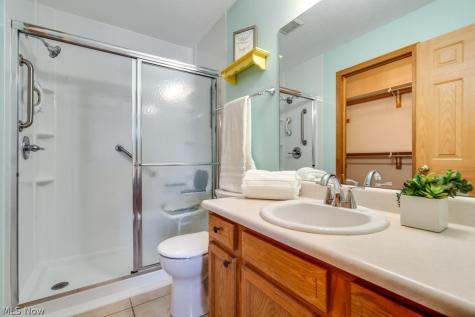1488 Waters Edge Drive Akron OH 44313