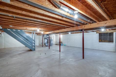 1488 Waters Edge Drive Akron OH 44313