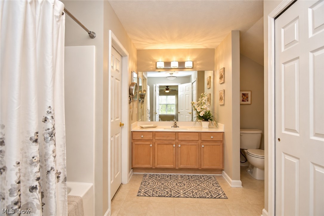 246 Sandover Drive Aurora OH 44202